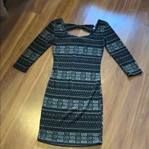 Black patterned 3/4 sleeve dress